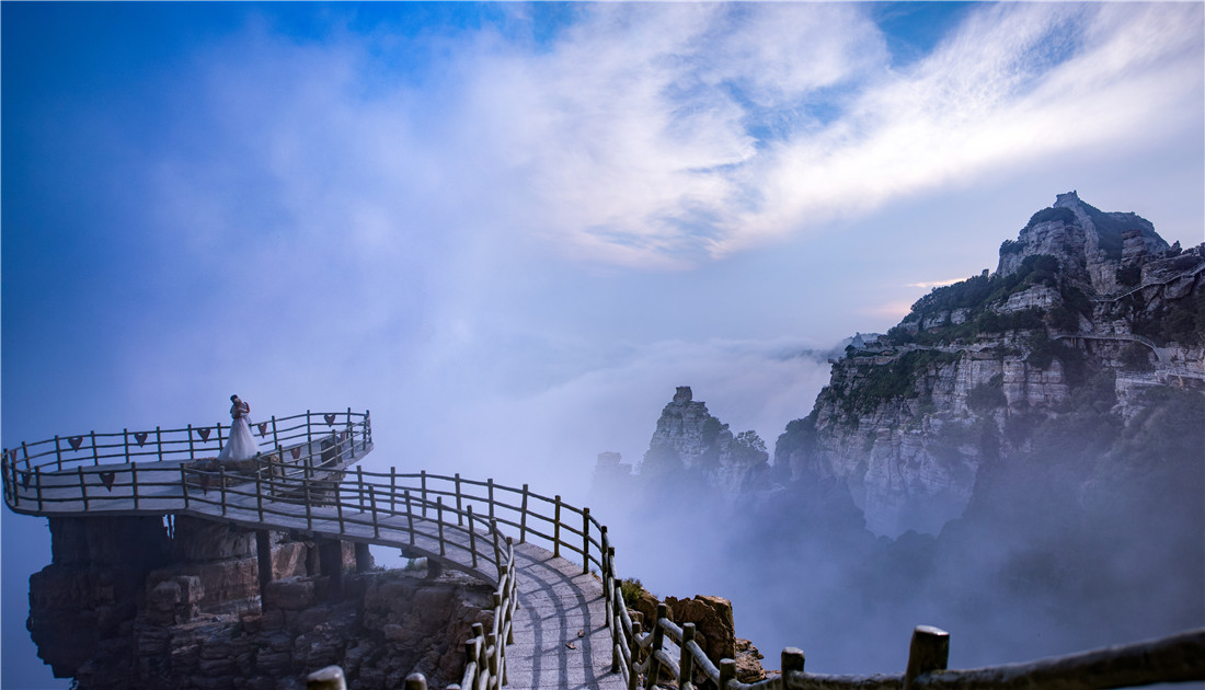 白石山:我把大好风景和爱情都赠予你(图)