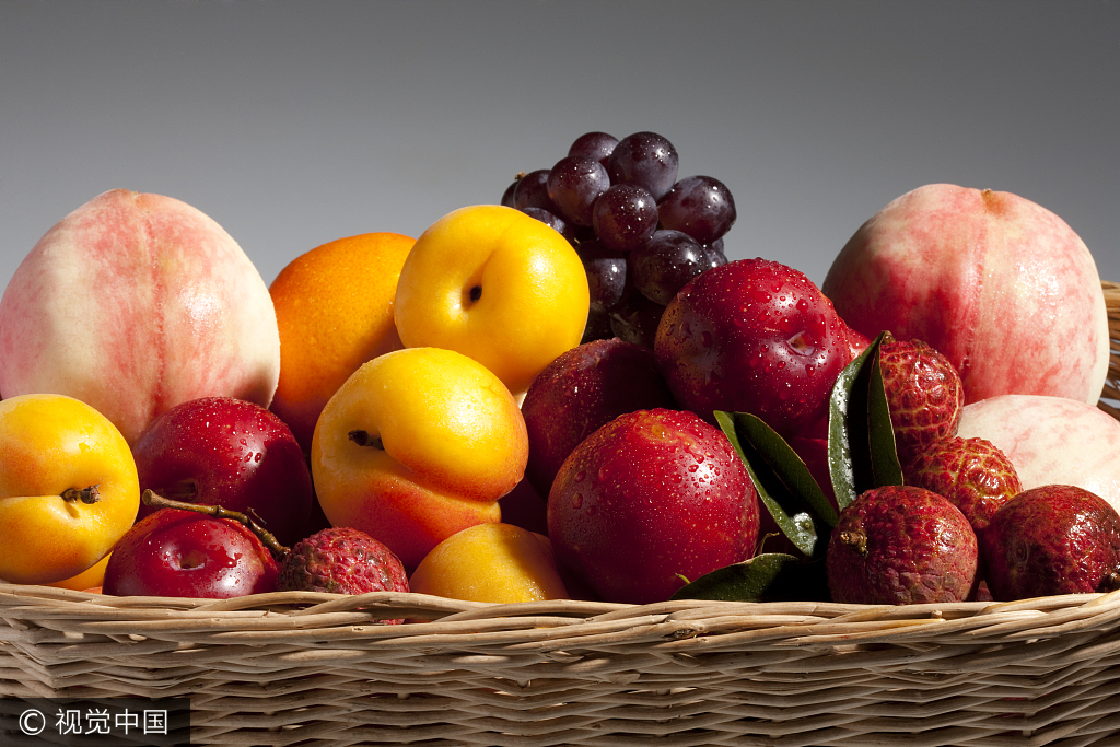老中医：这6种水果煮着吃，养生效果翻倍