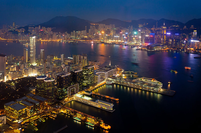 香港回归50年后会是什么样子？