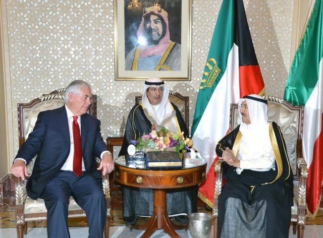 美国务卿蒂勒森抵达科威特 开启斡旋之旅