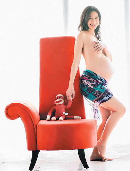 47岁台湾女星高龄怀三胎：都有两个了，来就来吧