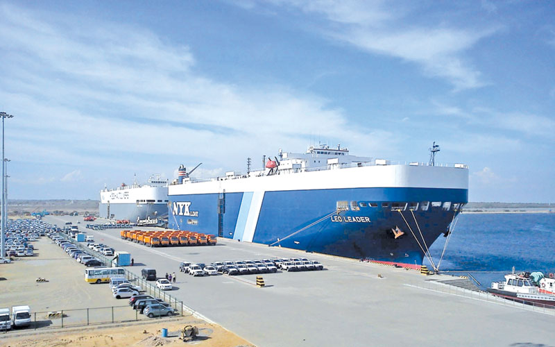 中国与斯里兰卡正式签署汉班托塔港特许经营协议