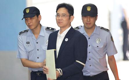韩法院认为李在镕为接班三星贿赂朴槿惠
