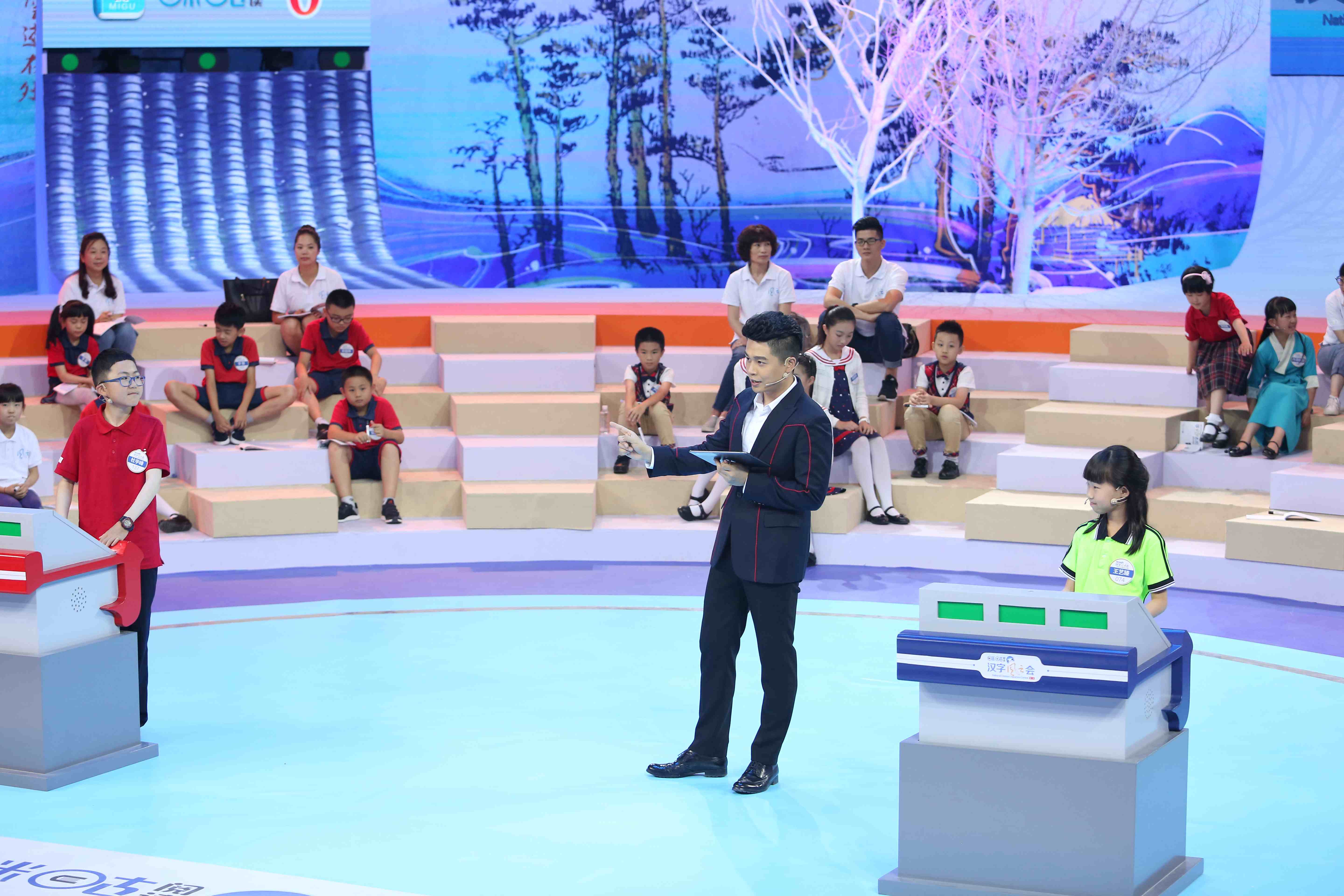 《汉字风云会》抓住暑期尾巴补课，开学的第一手准备_凤凰文化