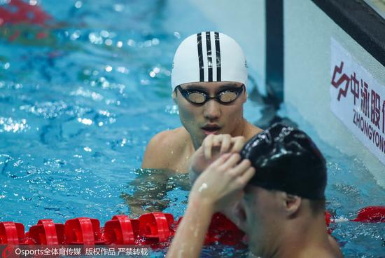 宁泽涛50米自由泳半决赛游进22秒 排名第一晋级