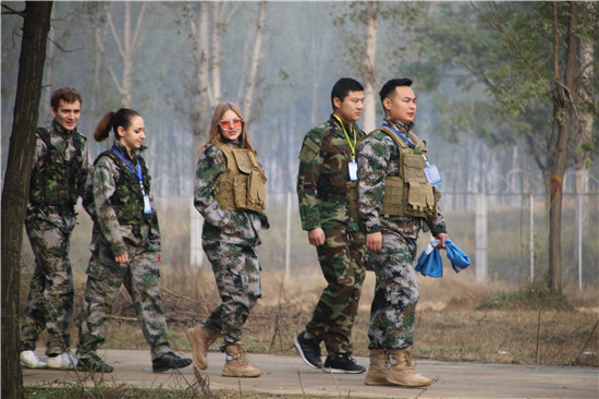 ������Aս�ӣ�������ս��������Э�� �Ŷ�Э������Ӣ�۱�ɫ