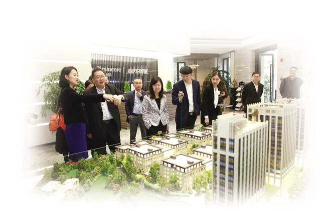 2019重庆经济人物_2019达沃斯十大商业人物(2)