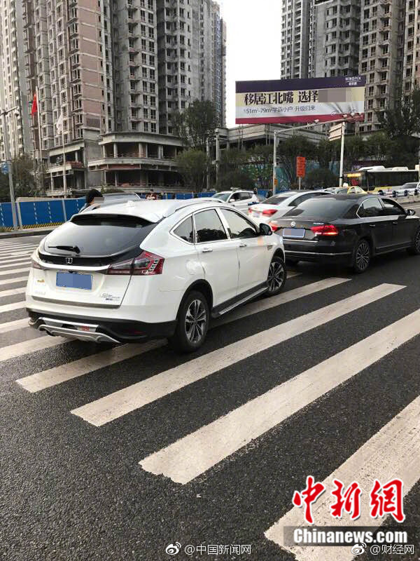 fun来了:火锅才是最养生的食物|让座引发的血案 fun来了:火锅才是最养生的食物|让座引发的血案图片