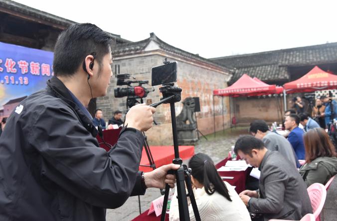 全国30余家媒体为龙南首届旅游文化节宣传造势