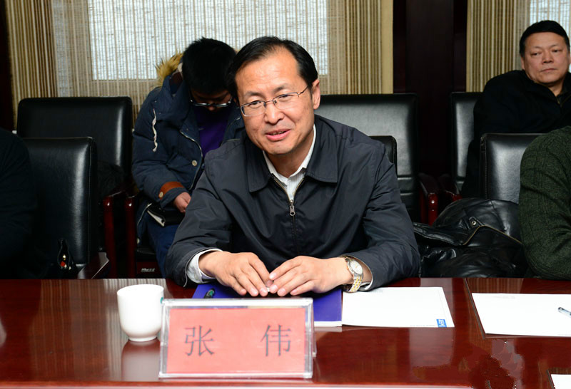 青海日报社社长张伟接受组织审查