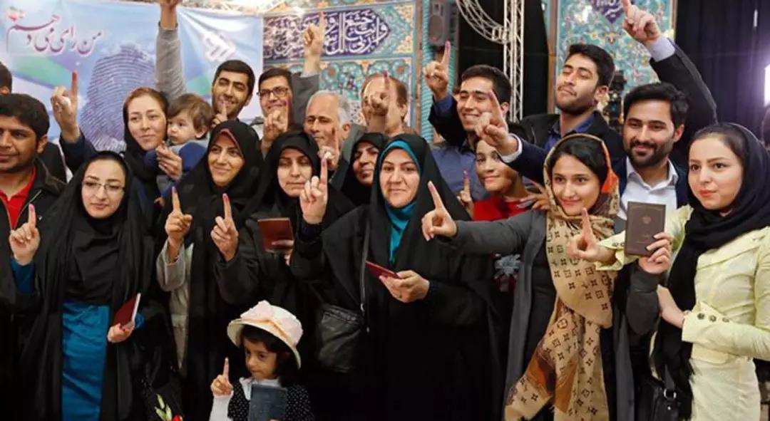 伊朗年轻人愤怒背后的角色错位