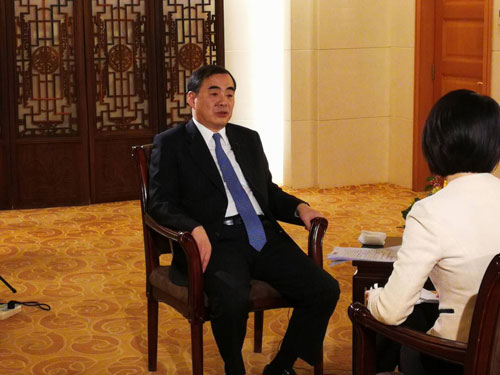 外交部副部长孔铉佑就朝鲜半岛问题接受凤凰卫视采访