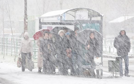 莫斯科降下“世纪大雪”破百年纪录 已致1人死亡