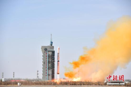 中国在酒泉成功发射遥感三十一号01组卫星