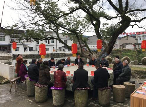 党群共筑中国梦 蕲阳大地党旗红