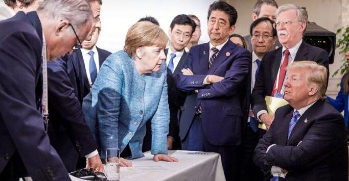 G6对抗1！默克尔引发G7峰会“斗图大战”