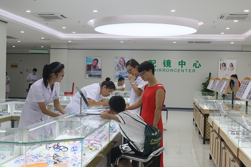 安徽眼科排行_安徽合肥:“量眼订制”受追捧眼科专家给出“爱眼攻略”