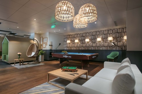 康铂酒店:酒店中的“蓬皮杜”