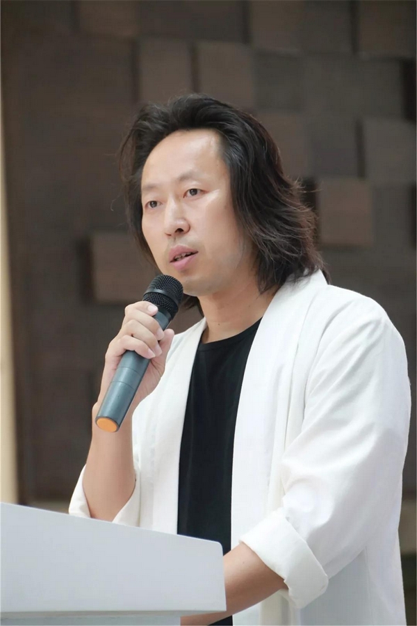 四十年磨一剑,历尽千帆,归来仍少年