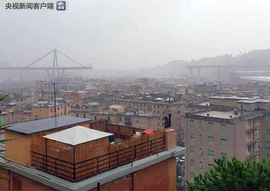 意大利热那亚一座高速公路桥垮塌 约有10辆车坠桥