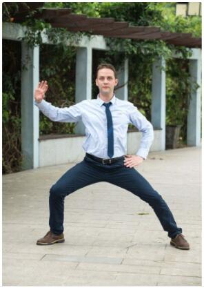 会打太极能做推拿和针灸!加拿大帅哥竟是老中