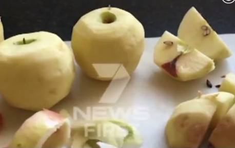 视频|苹果香蕉也被发现恶意藏针！澳大利亚陷全国性恐慌