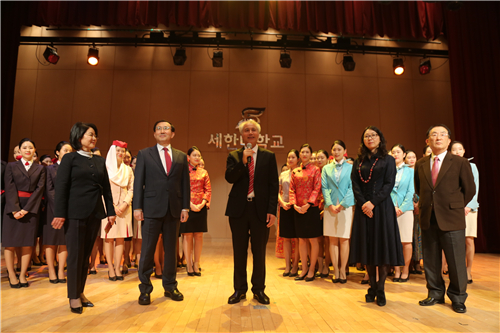 西安外事学院黄藤董事长率团赴韩国世翰大学交流访问