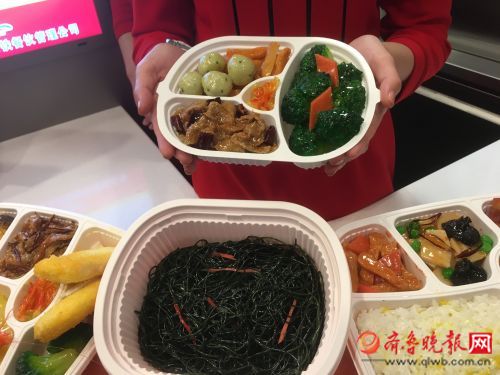 从青岛大虾到济南把子肉：济青高铁上美食汇聚