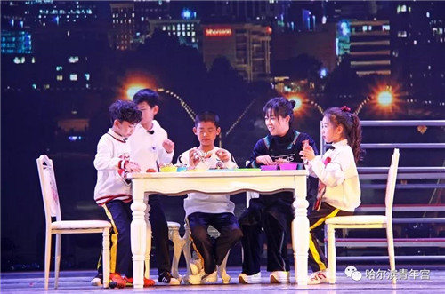 哈尔滨青年宫原创公益励志儿童话剧《一路向心》正式公演