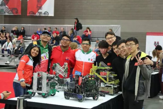 西安交大蝉联vex机器人世锦赛技能挑战赛冠军