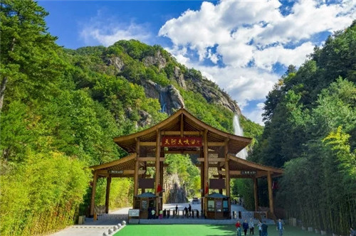 洛阳栾川天河大峡谷景区荣获"河南避暑旅游目的地"称号 郑州市区图片