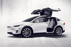 不加钱也能开 MODEL X/Macan标配比武