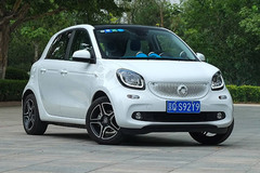 实用玩乐同样重要 试驾smart forfour