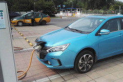 实测比亚迪秦EV300，续航达到240km+