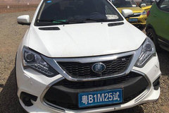 比亚迪唐100路试谍照曝光 更换新LOGO