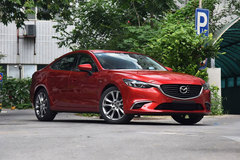 弯道王PK四驱王 阿特兹对比斯巴鲁力狮