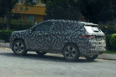 Jeep全新SUV谍照再曝 代号“C-SUV”