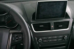 曝奔腾新款X80内饰细节 换装独立液晶屏