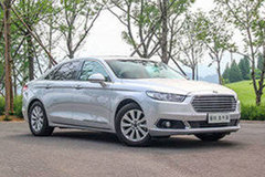 金牛座还能叫旗舰？金牛座对比蒙迪欧