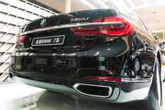 四个缸的宝马7对奔驰S还有没有底气？