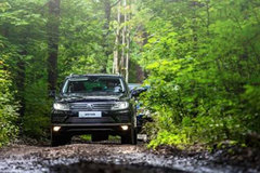 不喧哗自有声 试驾体验新款大众途锐