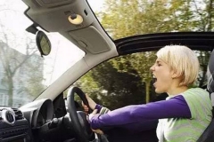 静悄悄的开车，为什么总是能找事？