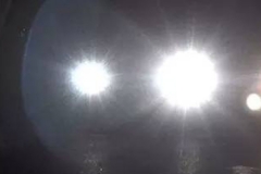 夜间遭遇远光灯“袭击”！教你怎么破