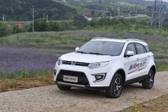 试驾驭胜S330，高手如林还敢继续争？