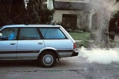 观察四种车辆排气颜色，判断爱车健康