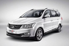 8万元还是选这些实用好看的7座车吧！