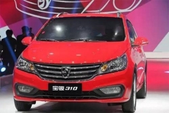 3.68万起的宝骏310上市，造小车的都哭晕在了厕所