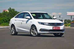 选车你还看颜值吗 帝豪GL对比长安逸动