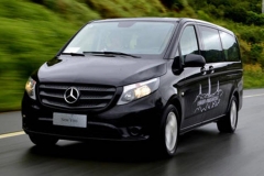 高性价比的奔驰商务车 试驾奔驰新威霆