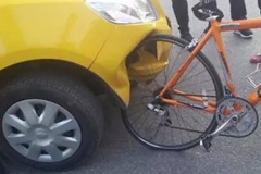 告诉你汽车保险杠为什么大都是塑料的